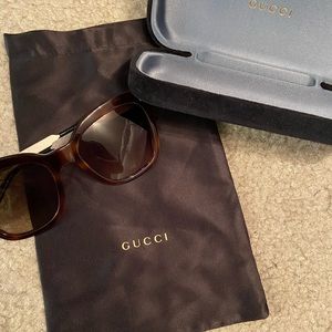 Gucci sunglasses- like new!